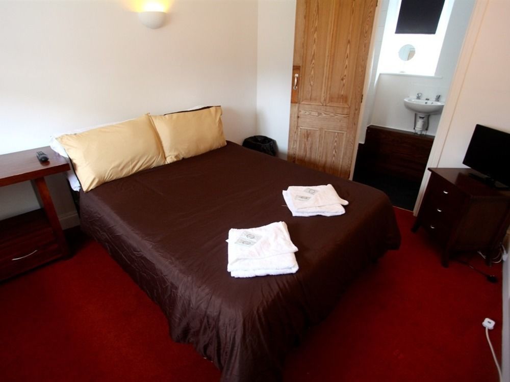 Stable Court Hotel Holt  Esterno foto